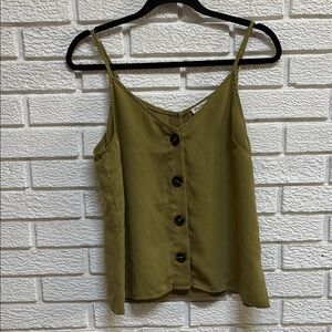 Lily White Green Sleeveless Buttoned Camisole